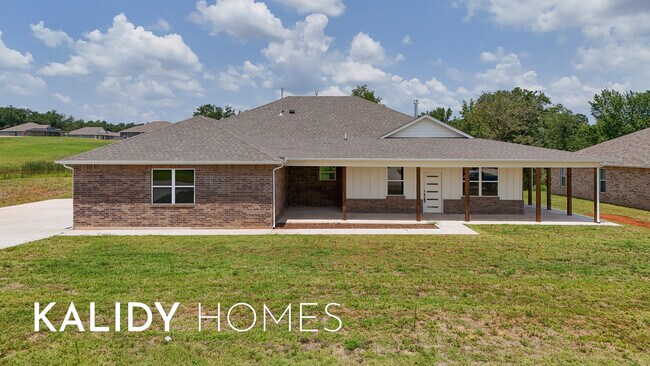 Foto del edificio - 17611 Natalie Ct