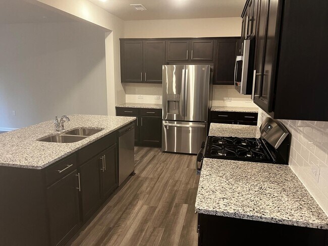 Building Photo - 4941 Arkose Dr