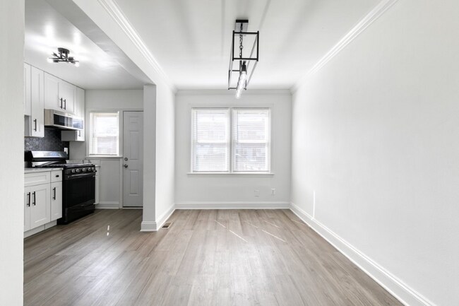 Foto del edificio - 2226 Redthorn Rd