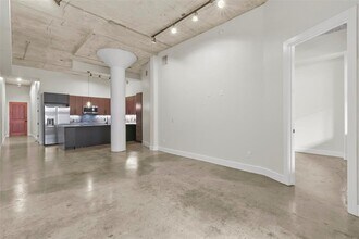 Building Photo - 2323 Polk St