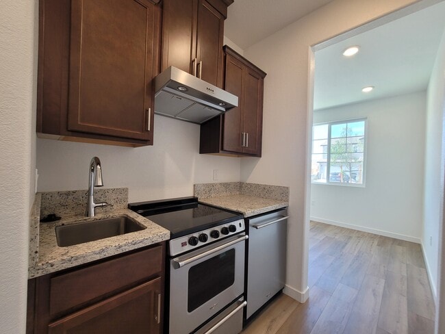 Building Photo - 741 Rosazzo Ln
