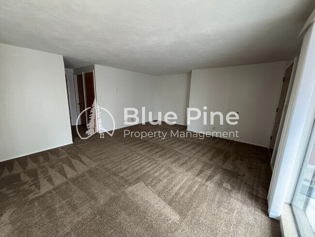 Foto del edificio - 542 Gladstone St