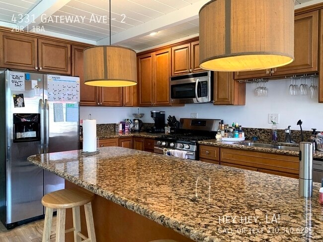 Foto del edificio - 4331 Gateway Ave