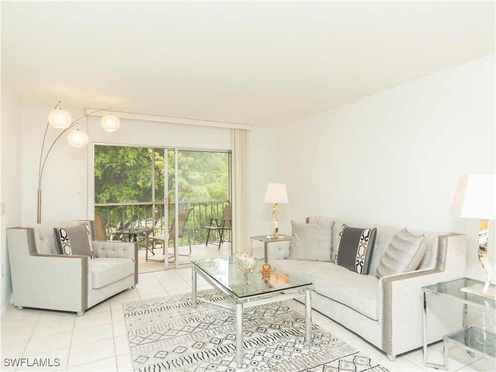 Foto principal - 499 Forest Lakes Blvd