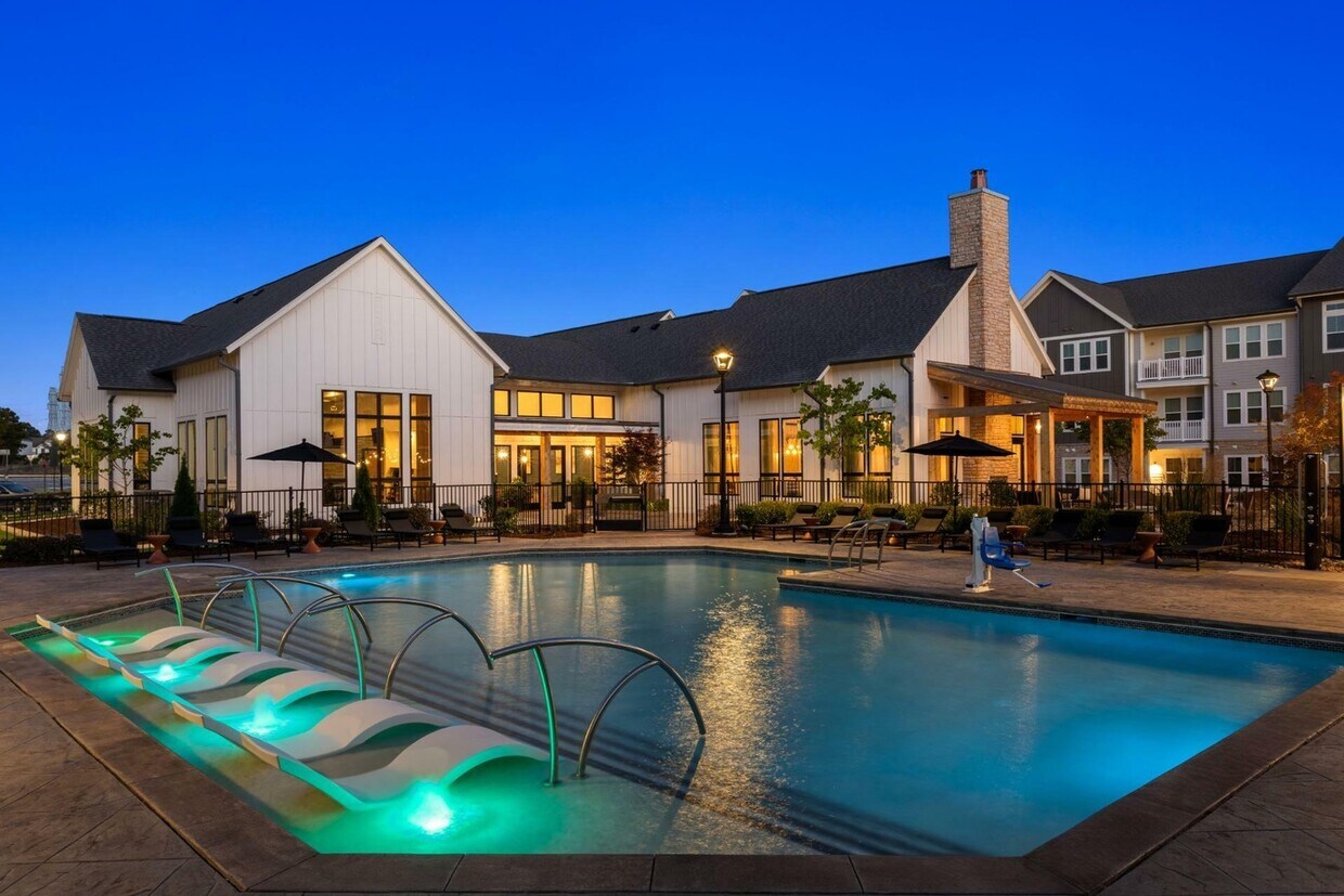 Chestnut Farm Apartments in Matthews, NC