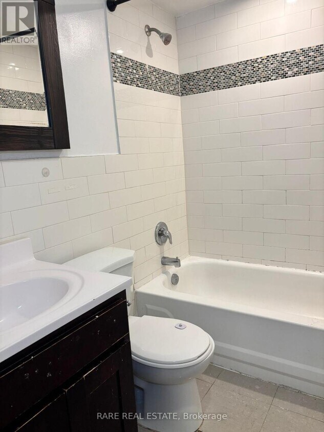 Building Photo - 120 Spencer Ave