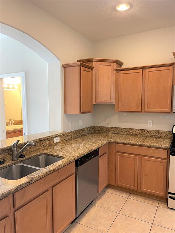Building Photo - 4011 Winding Vine Dr