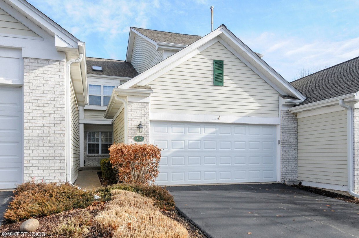 Foto principal - 3 br, 2 bath House - 312 Normandie Dr