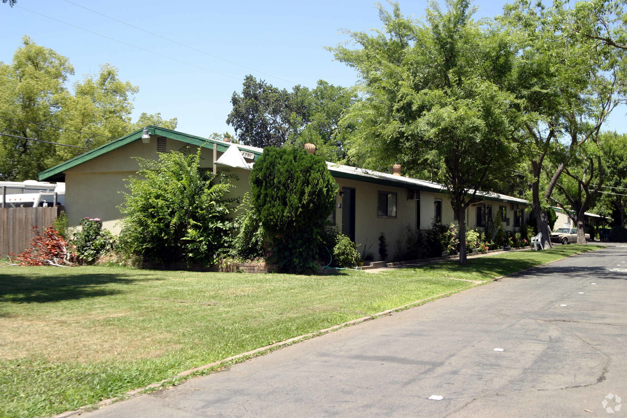 Building Photo - 4301-4307 Pasadena Ave