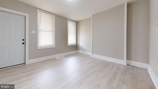 Building Photo - 6307 Saybrook Ave