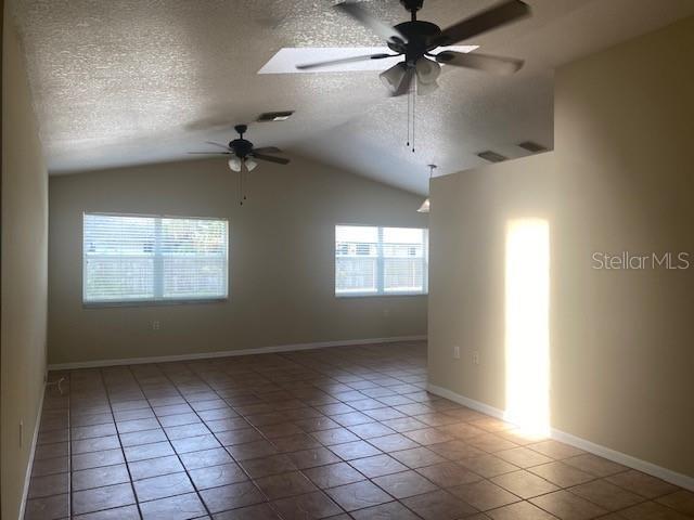 Foto del edificio - 2779 Cypress Dr