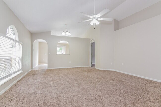 Building Photo - 11349 Ivy Flower Loop