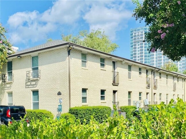 Building Photo - 48 Peachtree Ave NE