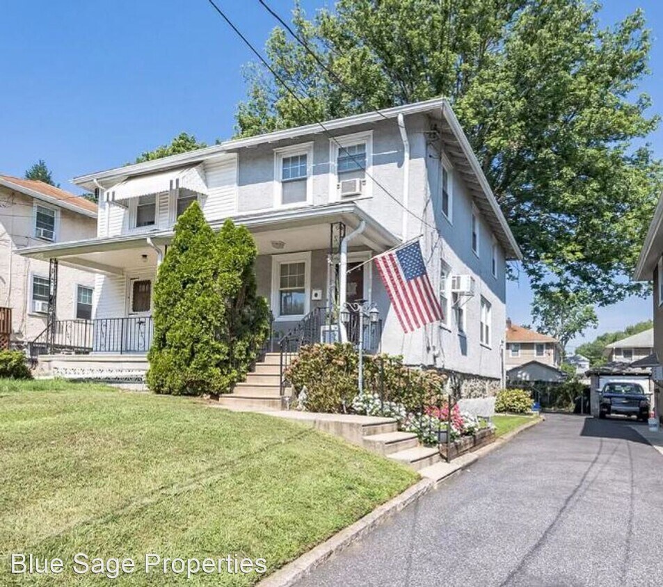 Primary Photo - 3 br, 1 bath House - 3207 Albemarle Ave
