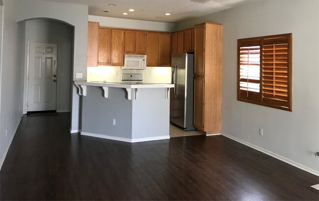 Building Photo - 32758 Caserta Dr