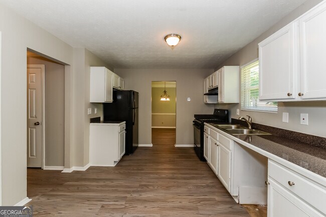 Foto del edificio - 2457 Northmill Ln