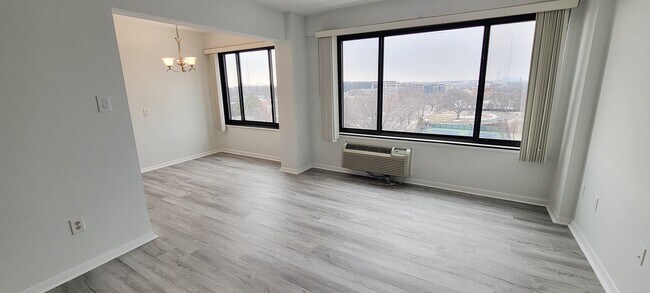 Foto del edificio - 3601 Wisconsin Ave NW