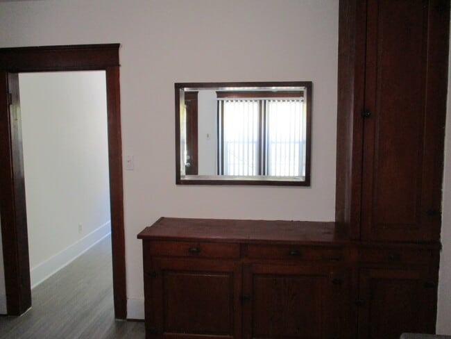 Building Photo - 23 19th Ave