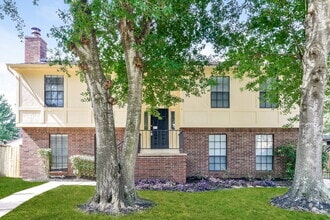 Building Photo - 15515 Windy Cove Dr