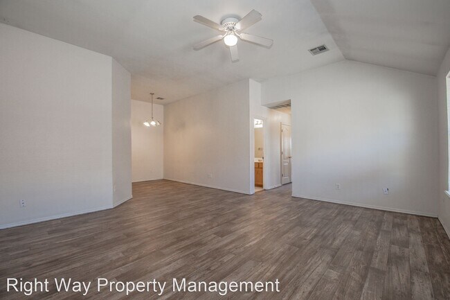 Foto del edificio - 8210 NW 78th Terrace
