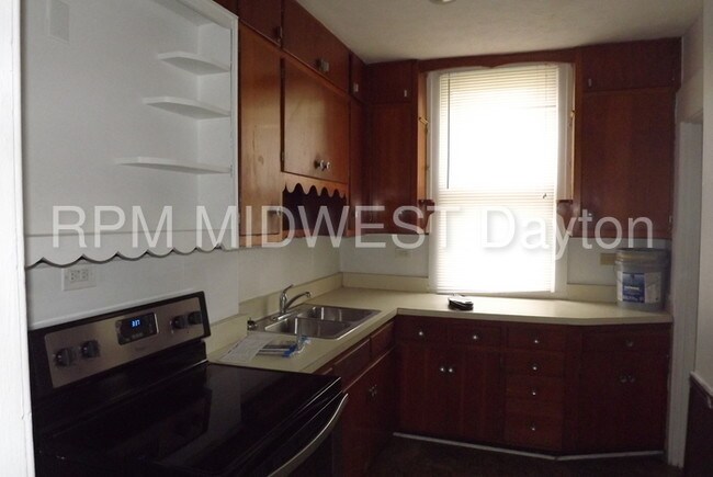 Foto del edificio - 71 E Hillcrest Ave