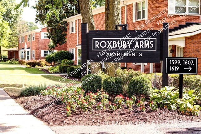 Foto del edificio - 1605 Roxbury Rd