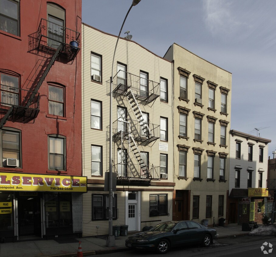 Primary Photo - 169 Greenpoint Ave