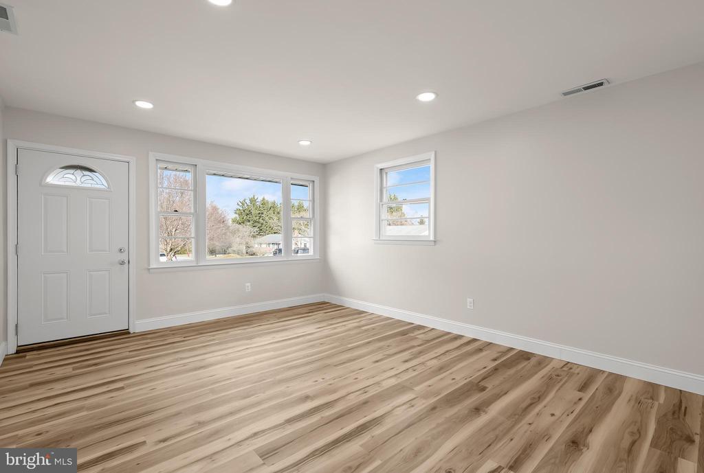 Foto principal - 6223 E Hemlock Dr