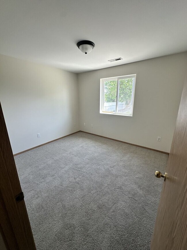 Building Photo - Beautiful Home in Central Pasco!