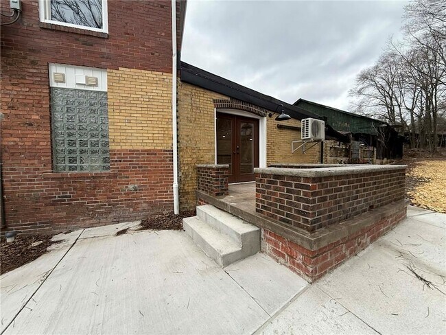 Foto del edificio - 260 Oak Ave