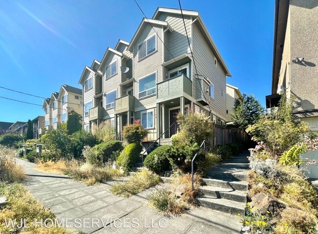 Building Photo - 3 br, 2.5 bath House - 1408 NW 64th St Unit B