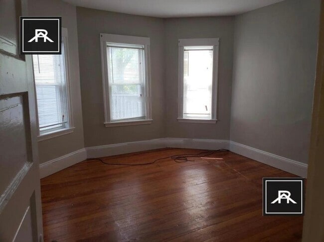 Photo - 4 bedroom in Brighton MA 02135 Apartment