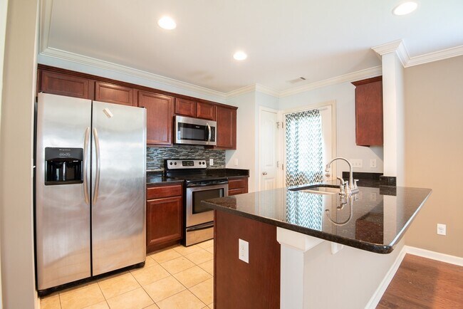 Building Photo - Claire Downs Subdivision - SHORT TERM RENT...