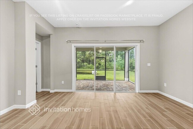 Foto del edificio - 6364 Starlight Dr