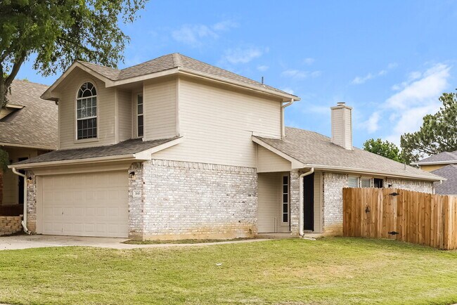 Building Photo - 7445 Arbor Hill Dr