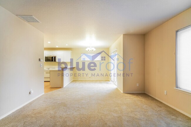 Foto del edificio - 16786 NW Oak Creek Dr