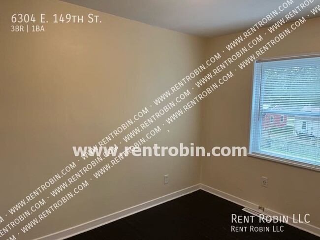 Foto del edificio - 6304 E 149th St