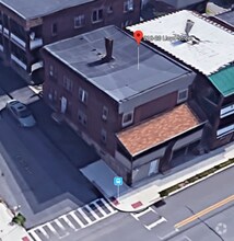 Building Photo - 218 -220 Lloyd St