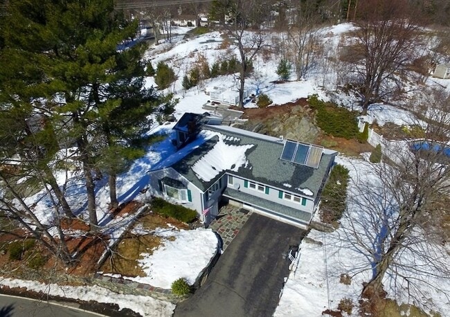 Photo - 39 Locust St House