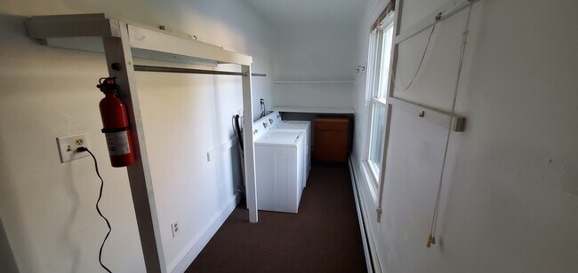 Laundry room - 368 Winola Ave