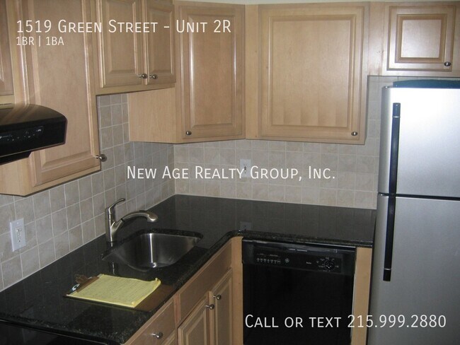 Building Photo - 1519 Green St