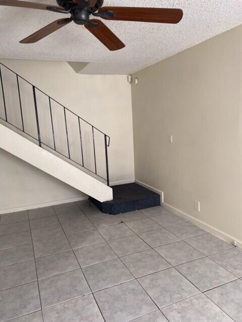 Building Photo - 812 Tiffany Dr W