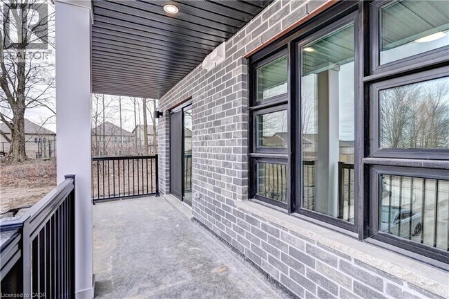 Building Photo - 118 Gravel Ridge Trail