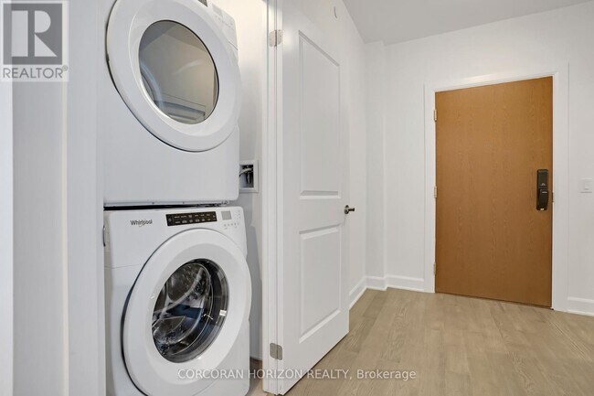 Photo du bâtiment - 3240 William Coltson Ave