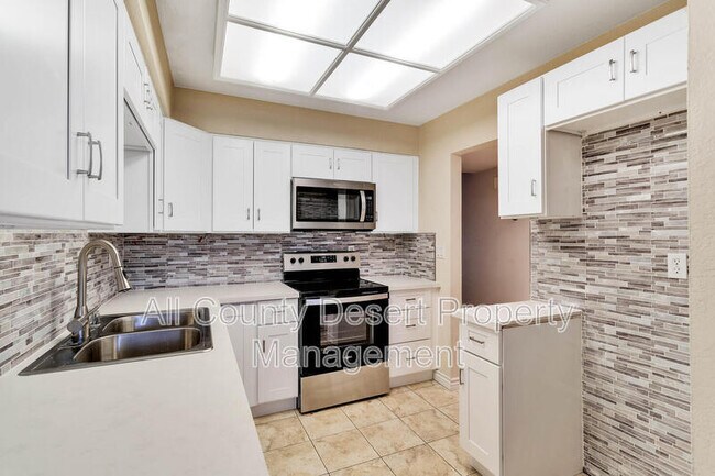 Foto del edificio - 73885 Saquaro Ct