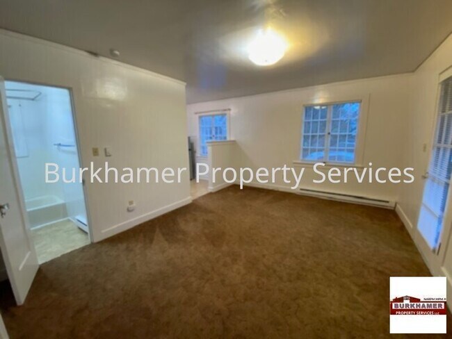 Foto del edificio - 203 E Broadway Ave