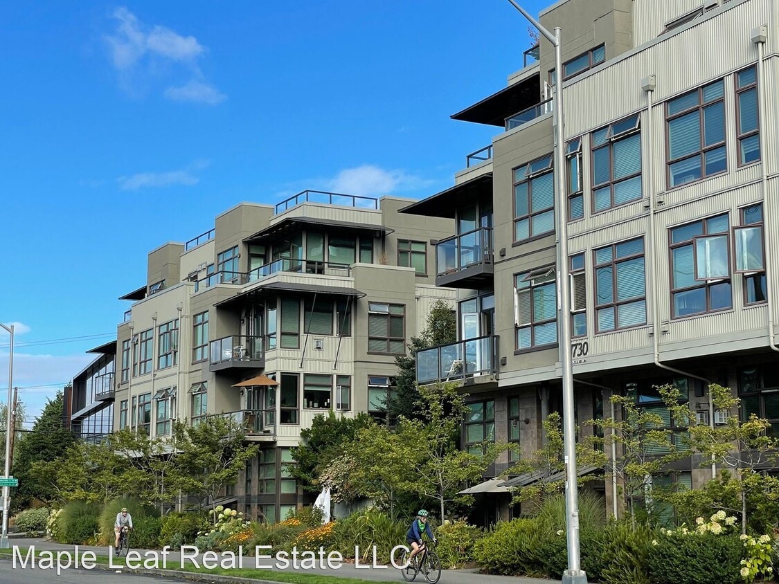 Foto principal - 2 br, 2 bath House - 1700 N Northlake Way,...