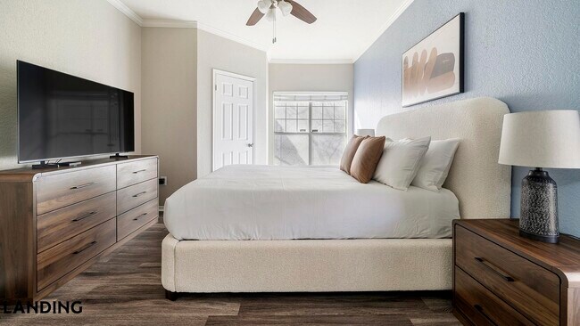 Foto del edificio - 3201 Duval Rd