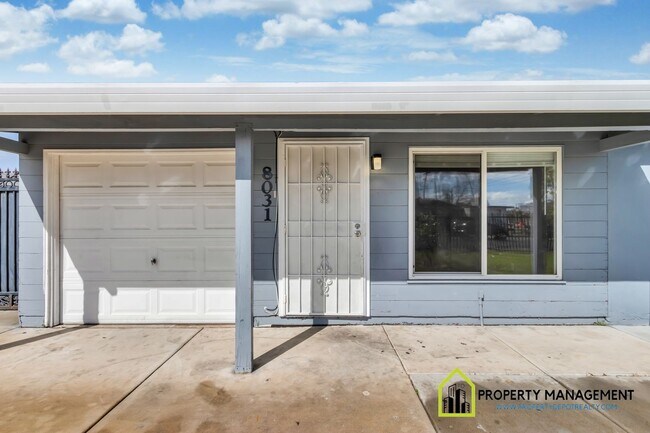 Foto del edificio - Charming 3 Bedroom, 1 Bath Home with Large...