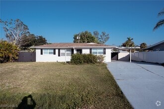 Building Photo - 6671 Fiesta Way
